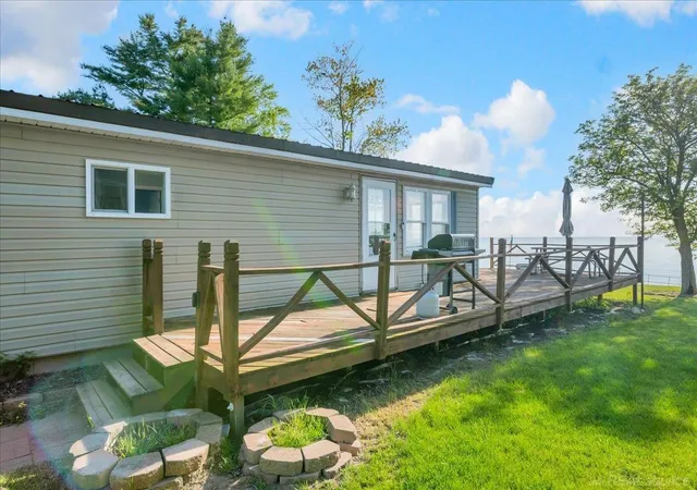 Photo 4 of Single family home for sale at 8723 Lakeshore Rd, Lexington, MI 48450 | MLS# 58050200698 | Listing updated on 2026-09-11