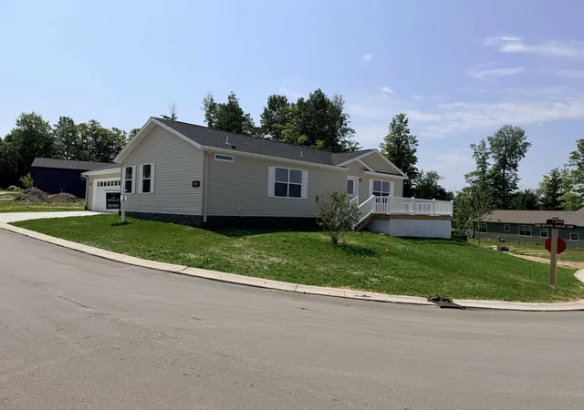 Photo 1 of Single family home for sale at 2111 Vista View Dr, East Bay Township Grand Traverse, MI 49686 | MLS# 78080065878 | Listing updated on 2026-09-16