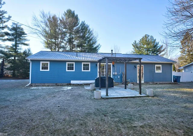 Photo 2 of Single family home for sale at 5612 Hasco Rd, Millington, MI 48746 | MLS# 5050200903 | Listing updated on 2026-09-10