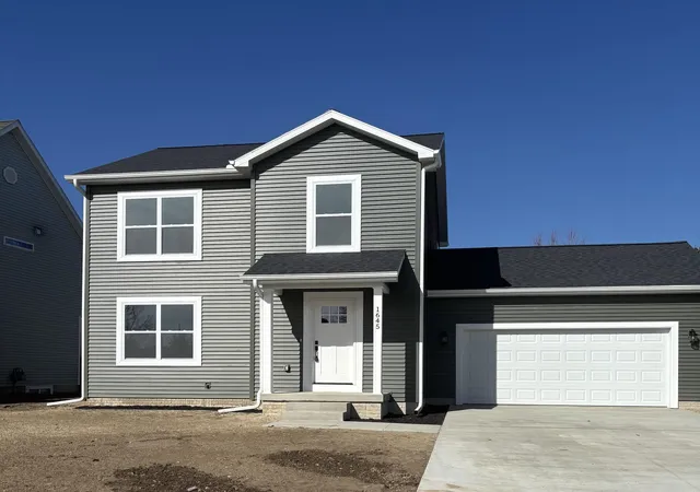 Photo 3 of Single family home for sale at 1645 Abbey Ct, Mount Pleasant, MI 48858 | MLS# 79080065917 | Listing updated on 2026-09-09