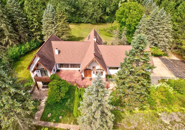 Photo 3 of Single family home for sale at 10722 S Gera Rd, Birch Run, MI 48415 | MLS# 61050201220 | Listing updated on 2026-09-11