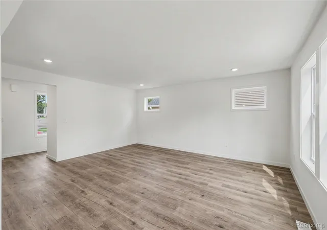 Photo 2 of Single family home for sale at 2110 Stillwater Dr, Davison, MI 48423 | MLS# 20261019927 | Listing updated on 2026-09-16