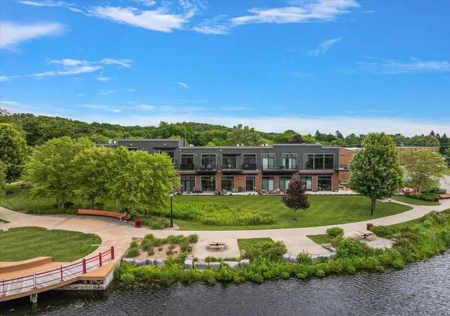 Photo 1 of Condo for sale at 220 King St #10, Lowell City Kent, MI 49331 | MLS# 65026014467 | Listing updated on 2026-10-01