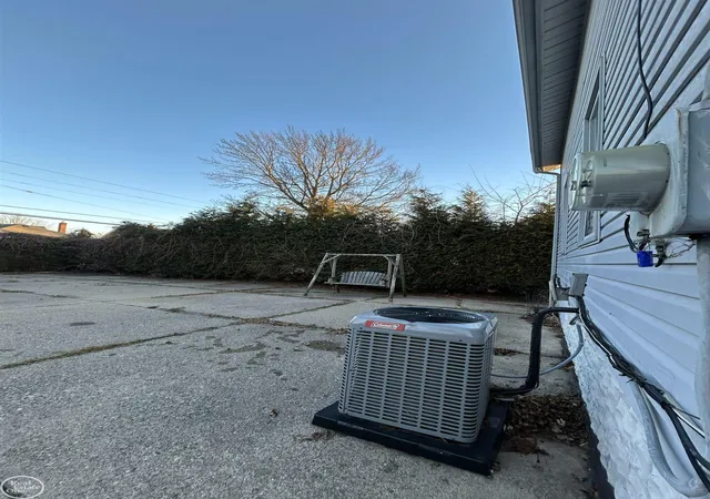 Photo 4 of Single family home for sale at 22138 Brittany Ave, Eastpointe, MI 48021 | MLS# 58050203864 | Listing updated on 2026-09-05