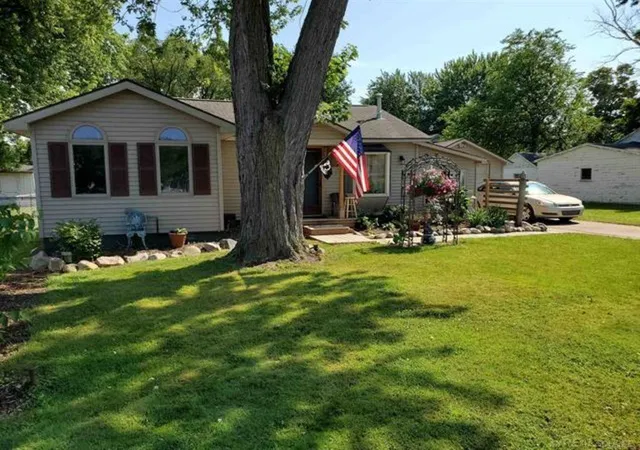 Photo 3 of Single family home for sale at 7276 Oak St, Lexington, MI 48450 | MLS# 58050203969 | Listing updated on 2026-09-11