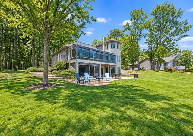 Photo 3 of Single family home for sale at 9613 Fawn Ridge Rd, Stanwood, MI 49346 | MLS# 65026015405 | Listing updated on 2026-10-09
