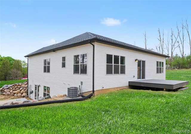 Photo 3 of Single family home for sale at 17311 Timber Crk, Holly, MI 48442 | MLS# 20261028276 | Listing updated on 2026-09-04
