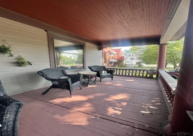 Photo 3 of Single family home for sale at 909 S Michigan Ave, Saginaw, MI 48602 | MLS# 61050205432 | Listing updated on 2026-09-05