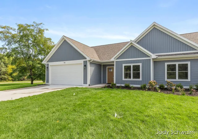 Photo 2 of Condo for sale at 754 Noble Dr, Belding, MI 48809 | MLS# 65026019014 | Listing updated on 2026-09-09