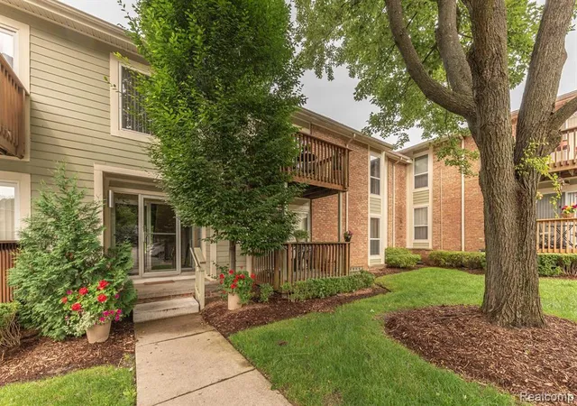 Photo 1 of Condo for sale at 725 Randolph St #218, Northville City Wayne, MI 48167 | MLS# 20261030359 | Listing updated on 2026-09-10