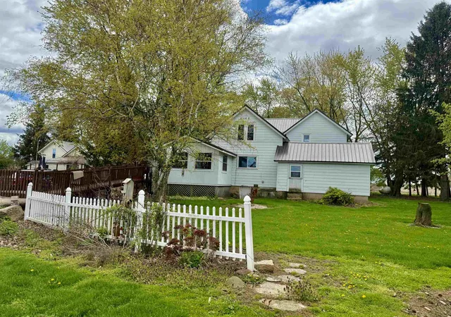 Photo 3 of Single family home for sale at 2298 W Hayes Rd, Ithaca, MI 48847 | MLS# 79080067717 | Listing updated on 2026-09-06