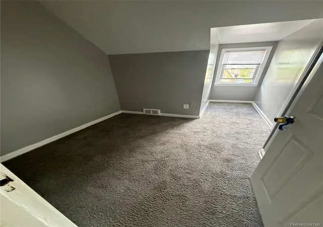 Photo 4 of Single family home for sale at 15860 Fordham St, Detroit, MI 48205 | MLS# 20261031440 | Listing updated on 2026-09-09