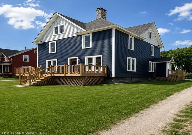 Photo 2 of Single family home for sale at 11 1st Street, Oxford, MI 48371 | MLS# 20261031731 | Listing updated on 2026-09-11