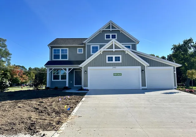 Single family home for sale at 2190 Emerald Shore Cir, Grand Rapids, MI 49525 | MLS# 65026020296