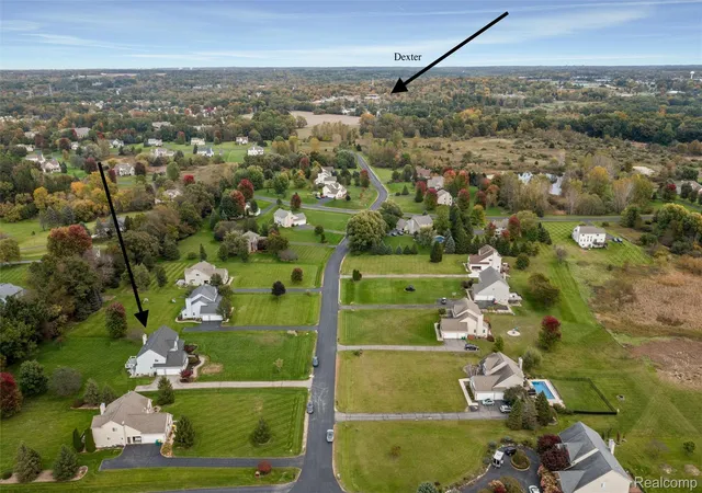 Photo 4 of Single family home for sale at 2753 Sand Hl Dr N, Dexter, MI 48130 | MLS# 20261033185 | Listing updated on 2026-10-11