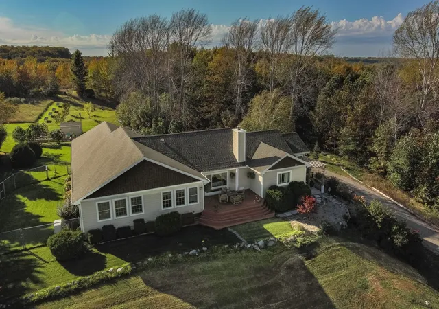 Photo 80 of Single family home for sale at 2567 N Evergreen Valley Dr, Suttons Bay, MI 49682 | MLS# 78080066667 | Listing updated on 2026-10-08