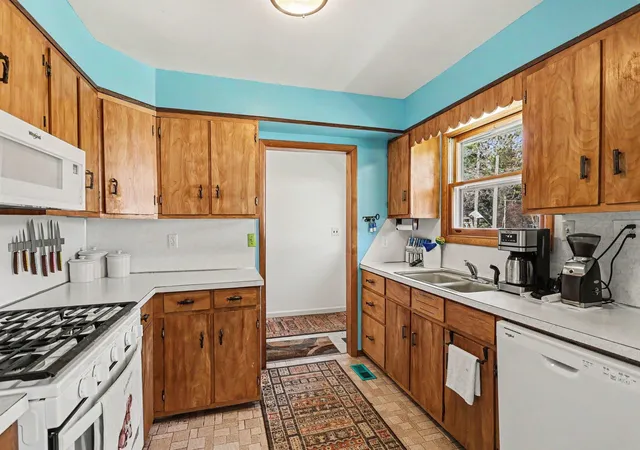 Photo 3 of Single family home for sale at 6025 Cedar Lake Rd, Oscoda, MI 48750 | MLS# 77080068143 | Listing updated on 2026-09-22