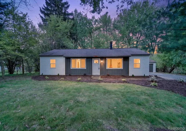 Photo 1 of Single family home for sale at 1609 Gilcrest Ave, East Lansing, MI 48823 | MLS# 20261035182 | Listing updated on 2026-09-03