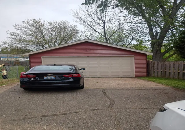 Photo 3 of Single family home for sale at 11440 Industrial St, Mount Morris, MI 48458 | MLS# 5050208070 | Listing updated on 2026-09-04