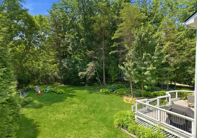 Photo 4 of Single family home for sale at 3837 Spartan Dr, Fort Gratiot, MI 48059 | MLS# 20261036377 | Listing updated on 2026-09-11