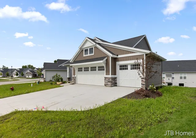 Photo 3 of Condo for sale at 3781 Windsor Ridge Dr Ne #49, Rockford, MI 49341 | MLS# 65026024076 | Listing updated on 2026-09-04