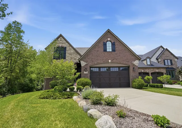 Photo 3 of Single family home for sale at 11701 Tuscany Ct, Plymouth Charter Township Wayne, MI 48170 | MLS# 20261038372 | Listing updated on 2026-09-11
