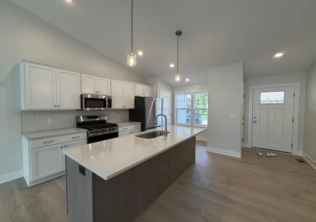 Photo 4 of Condo for sale at 327 Round Hl Rd, Kalamazoo, MI 49009 | MLS# 66026025791 | Listing updated on 2026-09-02