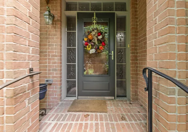 Photo 2 of Condo for sale at 50804 Redwood Ln, New Baltimore, MI 48047 | MLS# 58050209520 | Listing updated on 2026-10-11