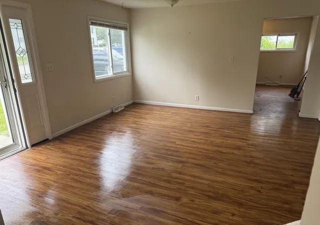 Photo 3 of Single family home for sale at 504 Spring St, Big Rapids, MI 49307 | MLS# 72026026134 | Listing updated on 2026-09-07