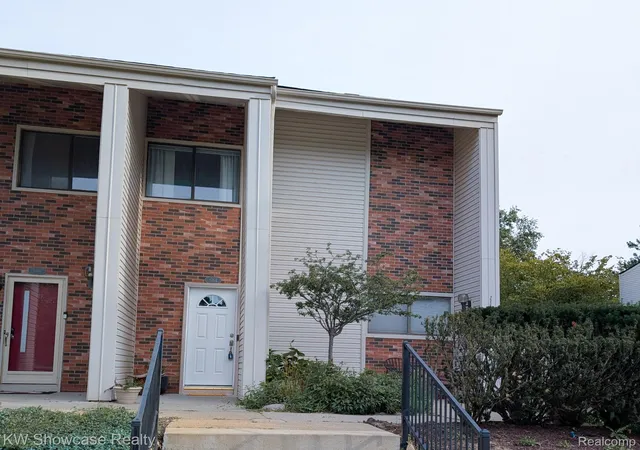 Photo 1 of Condo for sale at 6164 Palomino Ct, West Bloomfield, MI 48322 | MLS# 20261040513 | Listing updated on 2026-09-13
