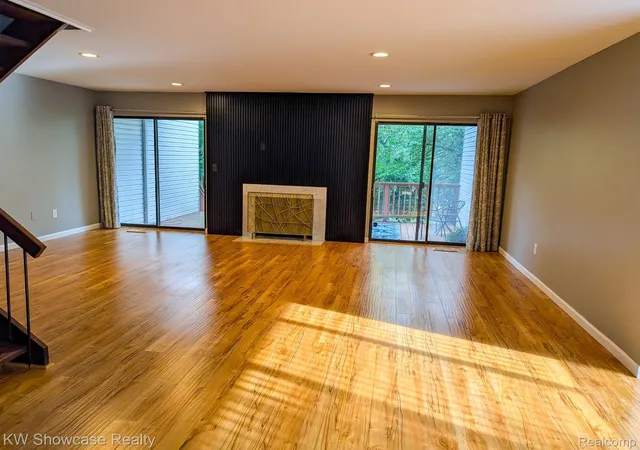 Photo 2 of Condo for sale at 6164 Palomino Ct, West Bloomfield, MI 48322 | MLS# 20261040513 | Listing updated on 2026-09-13