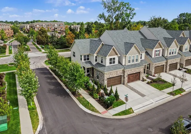 Photo 2 of Condo for sale at 3265 Brackley Dr, Ann Arbor, MI 48105 | MLS# 81026027492 | Listing updated on 2026-09-15