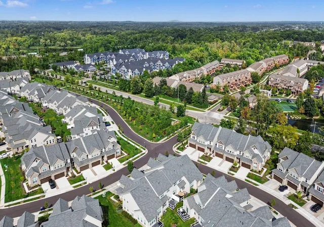 Photo 3 of Condo for sale at 3265 Brackley Dr, Ann Arbor, MI 48105 | MLS# 81026027492 | Listing updated on 2026-09-15
