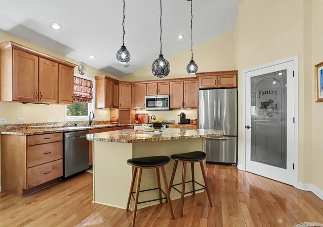 Listing Photo 4 - Condo for sale in building located at 9619 Tarpon Springs Dr, Portage, MI 49002