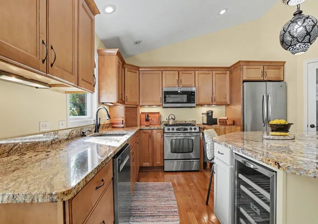 Listing Photo 5 - Condo for sale in building located at 9619 Tarpon Springs Dr, Portage, MI 49002