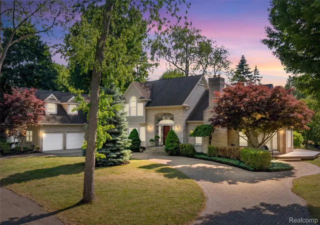 Photo 1 of Single family home for sale at 905 Spring Dr, Northville, MI 48167 | MLS# 20261042641 | Listing updated on 2026-09-03