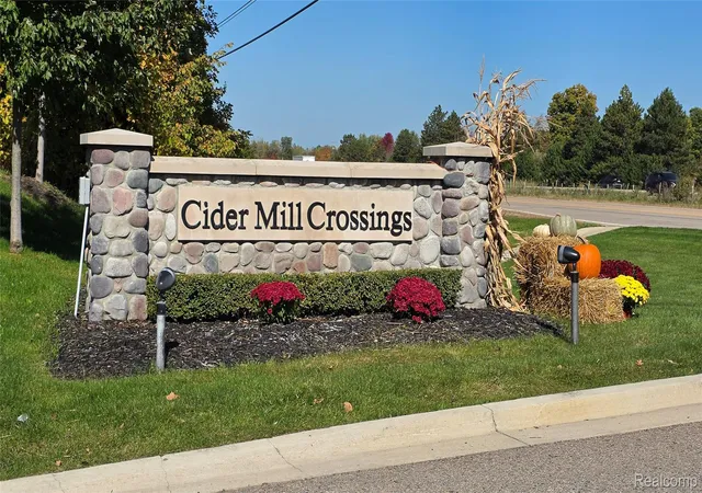 Photo 1 of Single family home for sale at 9758 Home Ct, Tyrone Township Livingston, MI 48430 | MLS# 20261043629 | Listing updated on 2026-10-12
