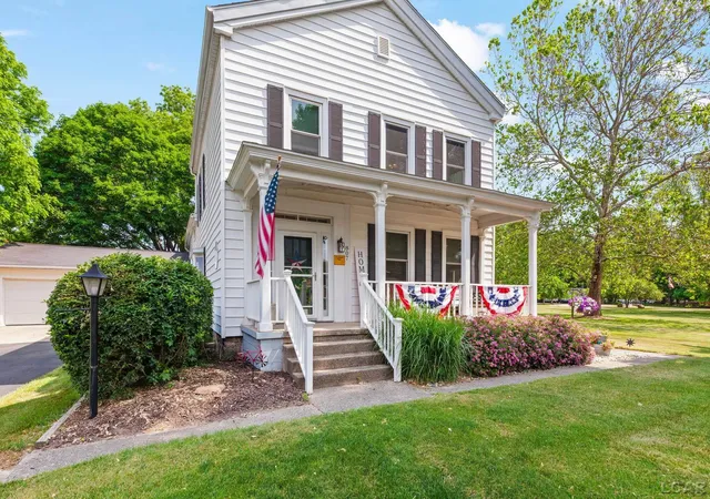 Photo 3 of Single family home for sale at 807 Conklin Dr, Tecumseh, MI 49286 | MLS# 56050211006 | Listing updated on 2026-09-03