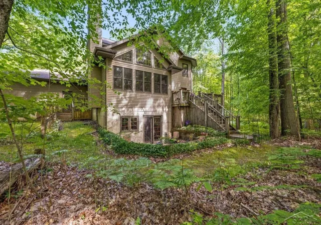 Photo 1 of Single family home for sale at 4455 N Ehlers Rd, Midland, MI 48642 | MLS# 61050211024 | Listing updated on 2026-09-10