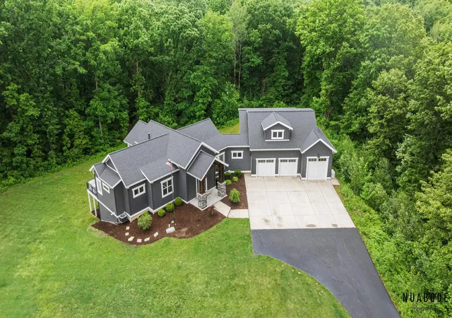 Photo 1 of Single family home for sale at 1497 10 Mile Rd Ne, Comstock Park, MI 49321 | MLS# 65026028665 | Listing updated on 2026-09-10