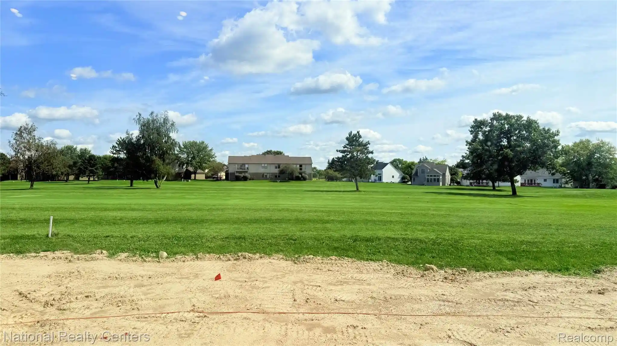 Listing Photo 2 - Condo for sale in 374 Devonshire Dr located at 374 Devonshire Dr, Lapeer, MI 48446 - Unit #30