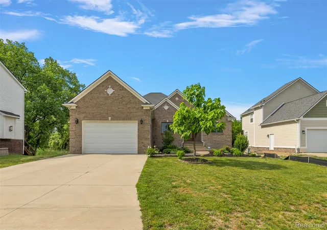 Photo 3 of Single family home for sale at 1820 Crimson Ridge Dr, Commerce Township, MI 48390 | MLS# 20261043925 | Listing updated on 2026-09-03