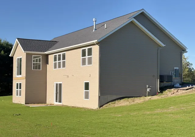Photo 2 of Single family home for sale at 5500 Timberstone Ln, West Olive, MI 49460 | MLS# 71026029409 | Listing updated on 2026-10-09