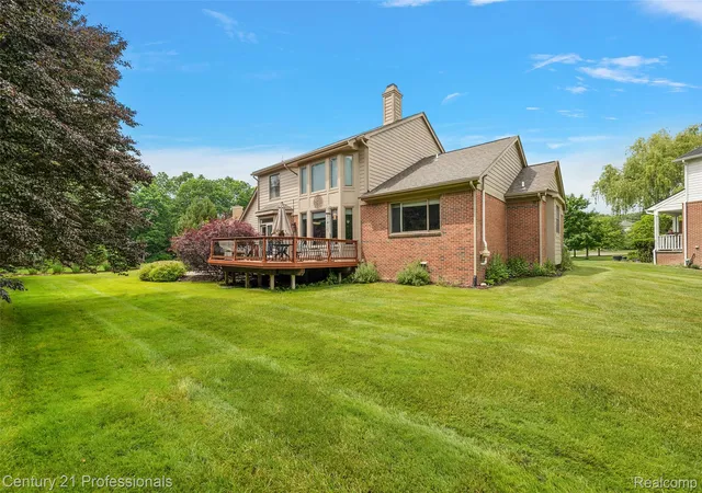 Photo 2 of Single family home for sale at 8117 Remington Ct, Clarkston, MI 48348 | MLS# 20261045152 | Listing updated on 2026-10-16