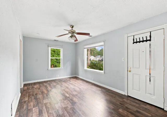 Photo 2 of Single family home for sale at 1826 Miller Dr, Niles, MI 49120 | MLS# 69026029730 | Listing updated on 2026-09-10