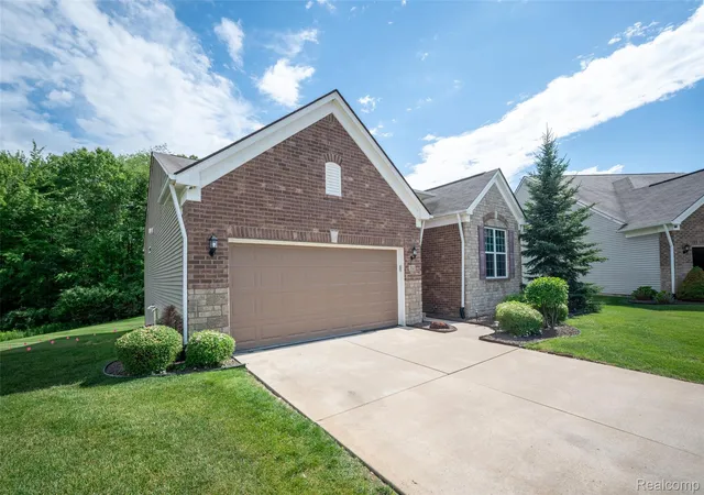 Photo 1 of Condo for sale at 292 Bryce Ct, Howell, MI 48843 | MLS# 20261046030 | Listing updated on 2026-09-11