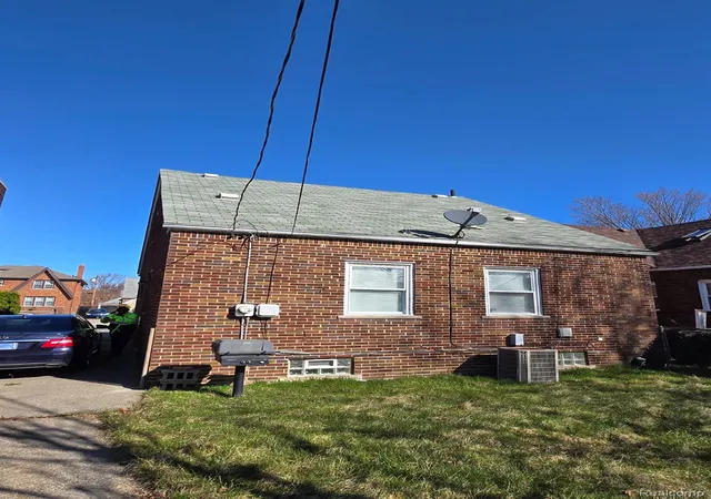 Photo 2 of Single family home for sale at 11510 Nashville St, Detroit, MI 48205 | MLS# 20261046050 | Listing updated on 2026-09-10