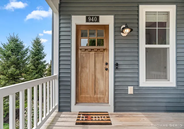 Photo 3 of Condo for sale at 940 S Lake St, Whitehall, MI 49461 | MLS# 71026030948 | Listing updated on 2026-09-09