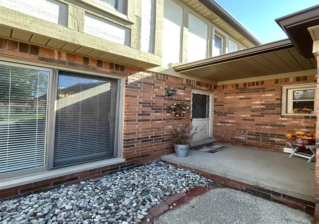 Photo 2 of Condo for sale at 49283 Ashley Ct, Shelby Township, MI 48315 | MLS# 58050212687 | Listing updated on 2026-10-12