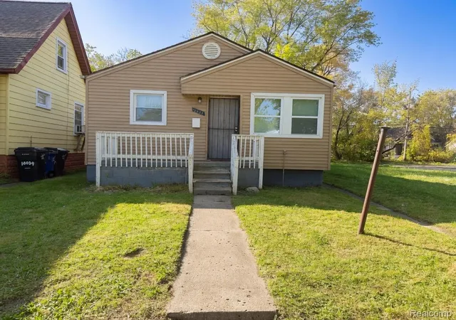 Photo 1 of Single family home for sale at 18043 Syracuse St, Detroit, MI 48234 | MLS# 20261048513 | Listing updated on 2026-09-09